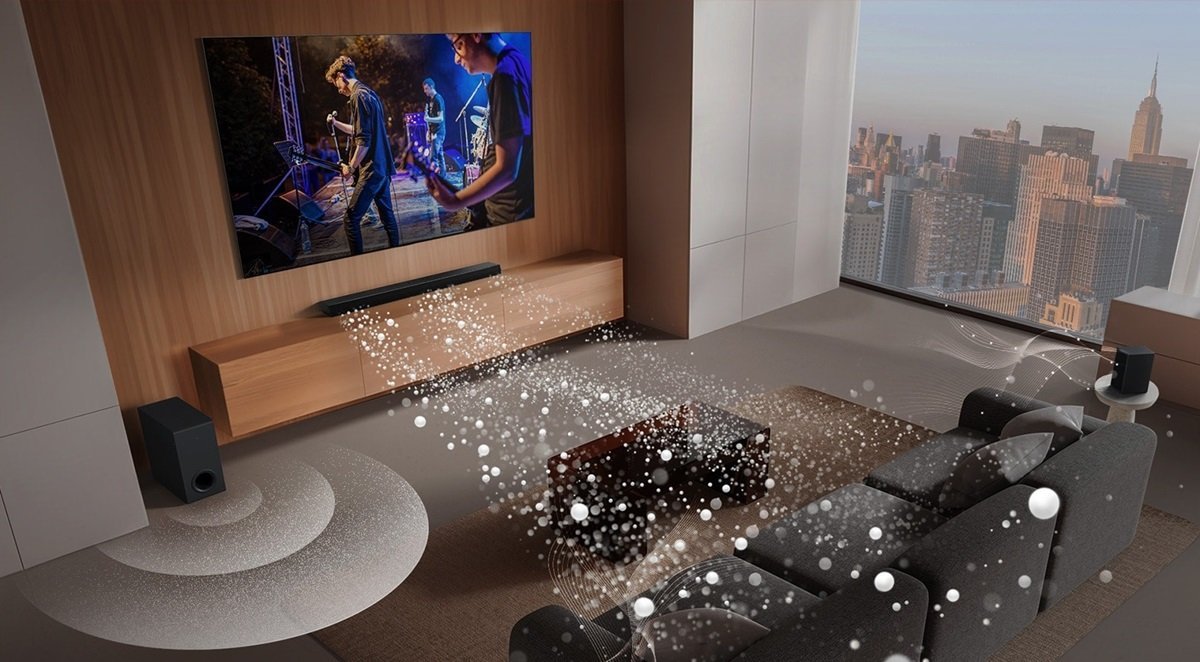 Enjoy cinema at home with LG 600W Soundbar