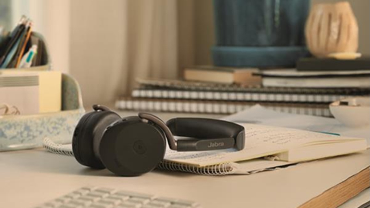 Jabra unveils three new Evolve3 headsets